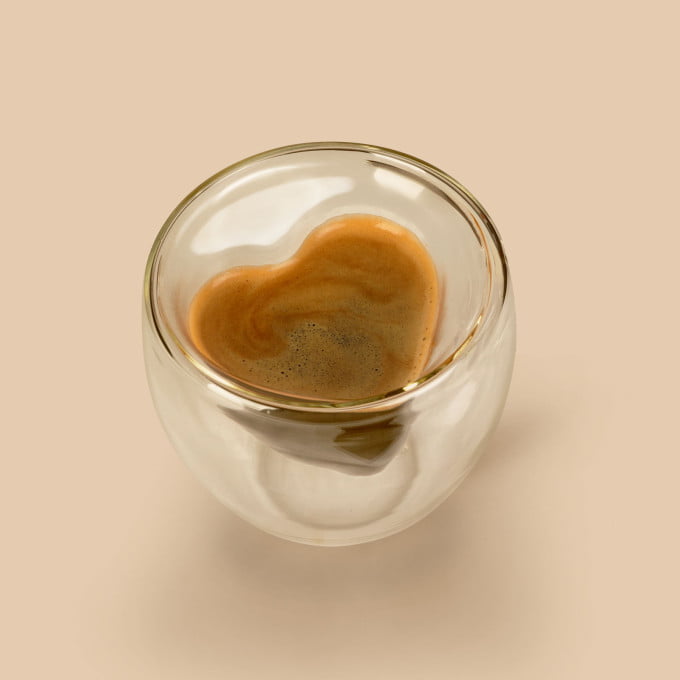 Pahar de sticla vog and arths cu perete dublu - cu forma de inima - 180 ml